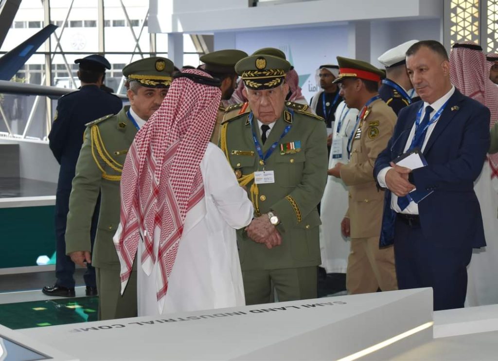 رئيس أركان الجيش الجزائري يمثل الرئيس تبون في “حدث عسكري” عالمي في السعودية