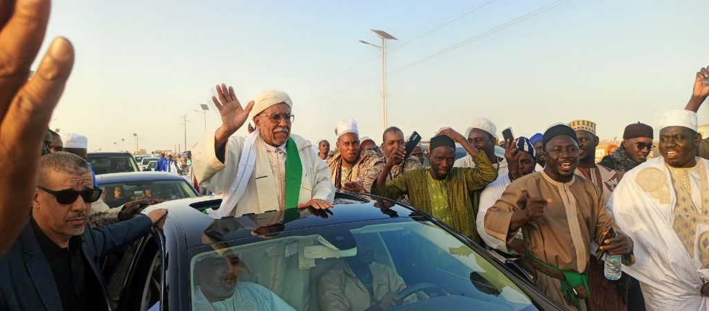 الجزائر تحرك دبلوماسيتها الدينية..الخليفة العام للطريقة التيجانية في موريتانيا