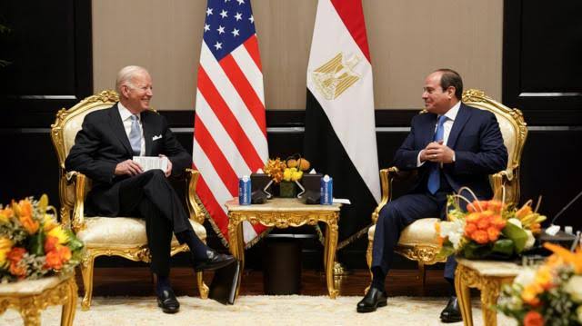 اختلاف في وجهات نظر قيادات الجيش المصري بشأن خيارات الرد على إسرائيل..والسيسي يحسم الموقف