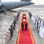 وصول جثامين الضباط ⁧‫الإماراتيين‬⁩ الأربعة الذين لقوا مصرعهم في هجوم بالصومال ⁧‫‬⁩