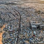 إلى أين؟ إلى القمر؟ الاتحاد الأوروبي يعلق على خطة إسرائيلية لتهجير سكان رفح