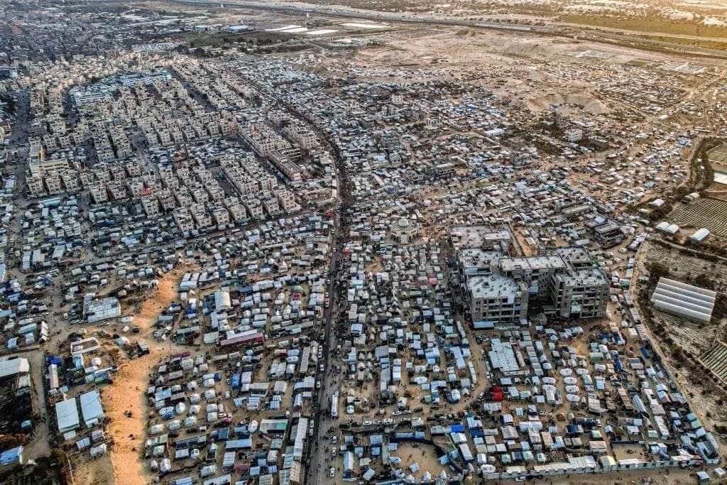 إلى أين؟ إلى القمر؟ الاتحاد الأوروبي يعلق على خطة إسرائيلية لتهجير سكان رفح