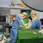 فريق طبي جزائري ينجح في استئصال طحال طفل وزنه 1.5كلغ