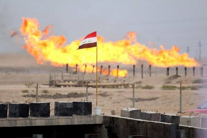 العراق يؤكد التزامه بتعويض زيادة الإنتاج النفطي