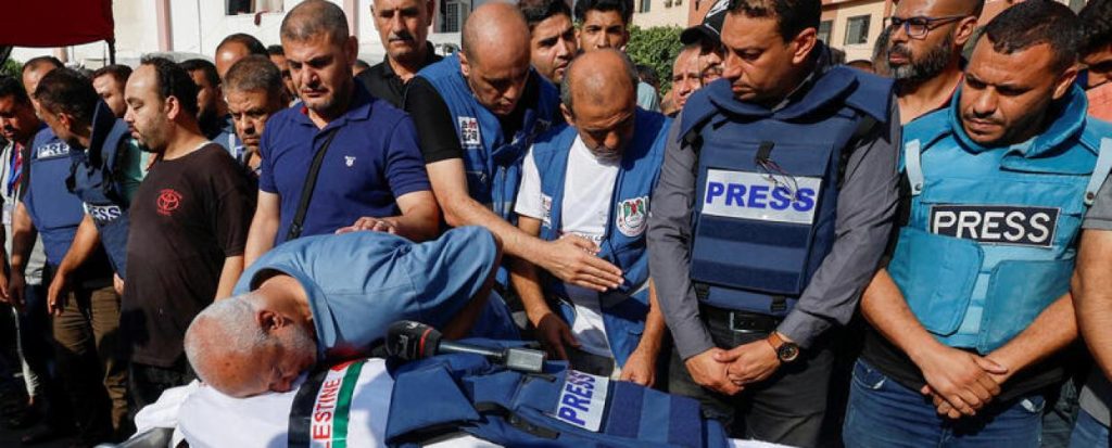 استهداف الصحافيين في فلسطين: بين المعاناة والفرصة”