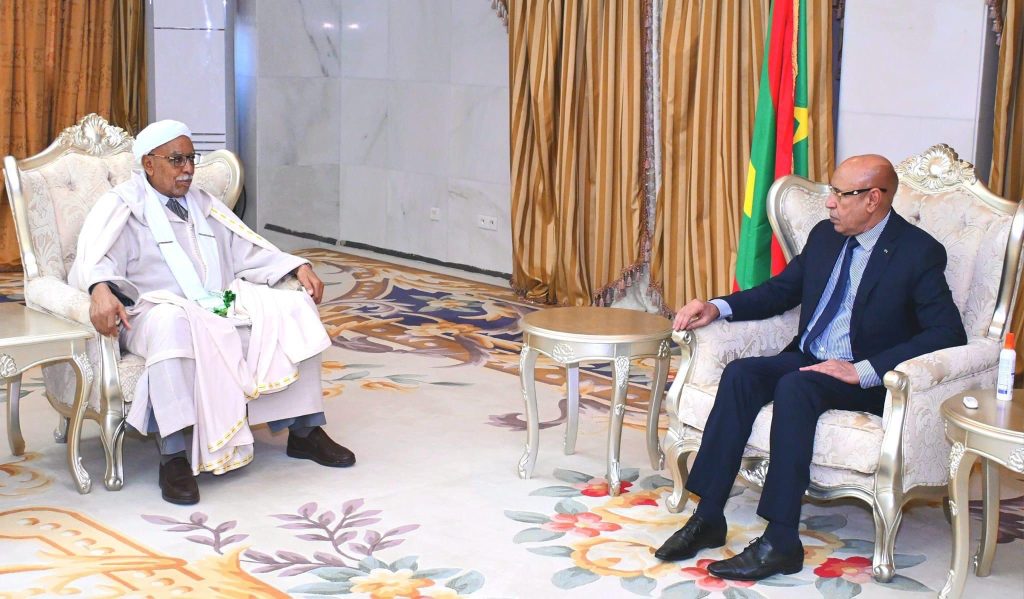 الرئيس الموريتاني يستقبل الخليفة العام للطريقة التيجانية في الجزائر