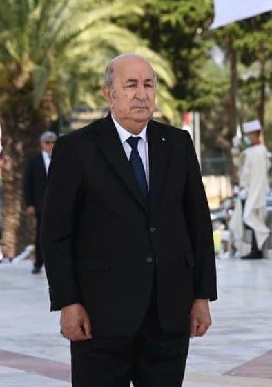 الرئيس الجزائري يجري حركة في السلك الدبلوماسي