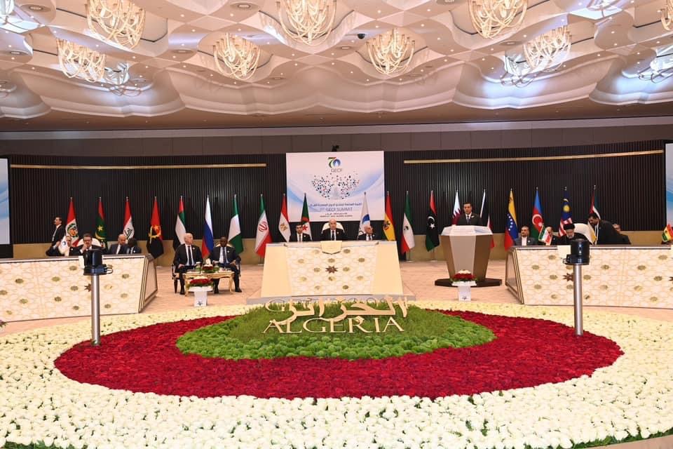 أنبوب الغاز العابر للصحراء‬⁩:  إنجاز 1800 كم من أصل 4000 كم