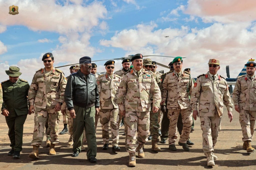 قائد ميليشيات شرق ليبيا يهدد من جديد ..ماذا يريد حفتر ؟