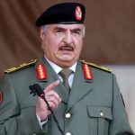 قائد ميليشيات شرق ليبيا يهدد من جديد ..ماذا يريد حفتر ؟