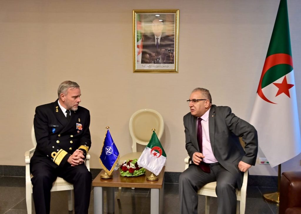 مقرمان يستقبل رئيس اللجنة العسكرية لحلف “الناتو ” ..الوضع في الساحل و الحرب في غزة محور المحادثات