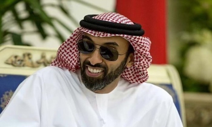 طحنون بن زايد رجل الترليون ونصف دولار الذي وضع يده على خزائن الإمارات 