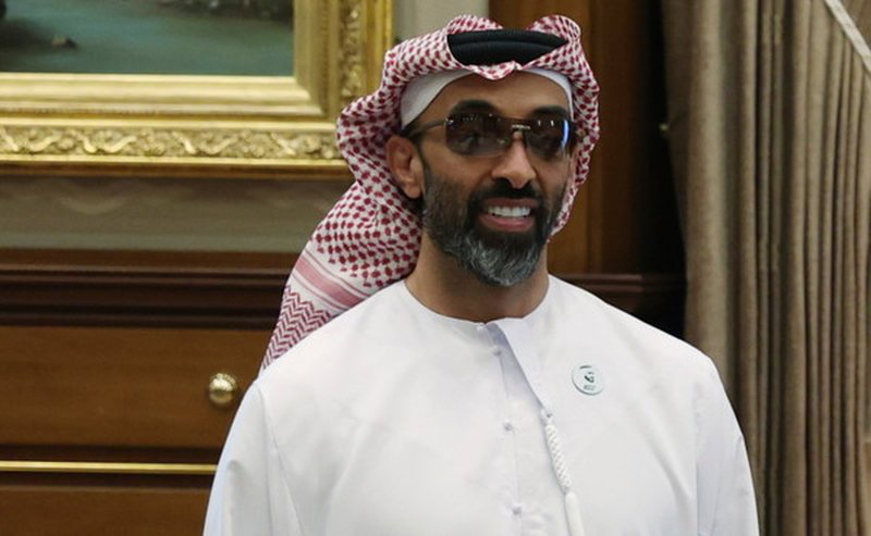 طحنون بن زايد رجل الترليون ونصف دولار الذي وضع يده على خزائن الإمارات 