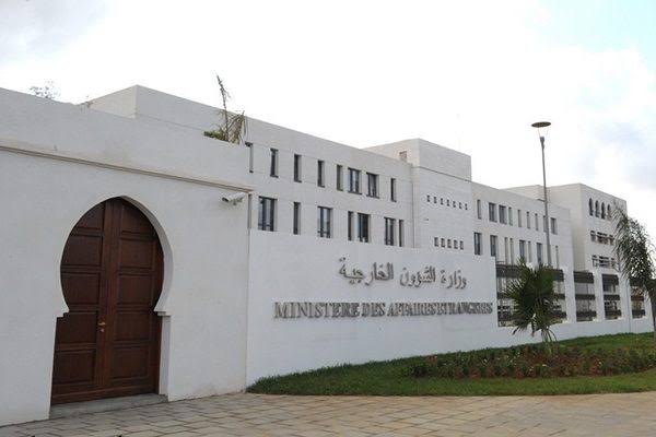 وزارة الشؤون الخارجية تتخذ إجراءات استعجالية للتكفل بالجالية الجزائرية بالخارج