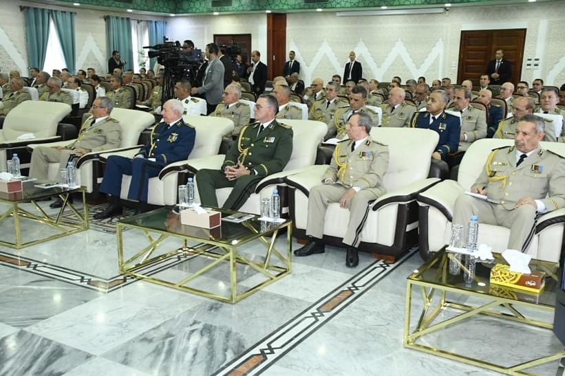 رسائل تبون للداخل والخارج من مبنى “طاقارا ” ..السيادة الوطنية تصان بالارتكاز على جيش قوي مهاب واقتصاد متطور