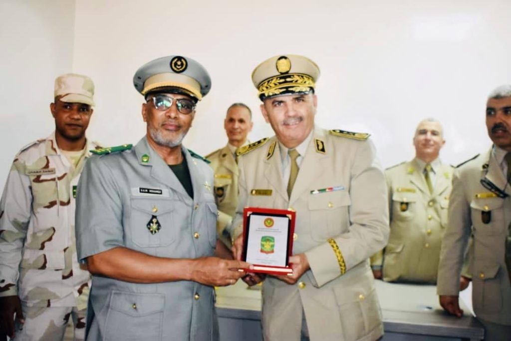 وفد من المدرسة العليا الحربية الجزائرية في زيارة إلى موريتانيا