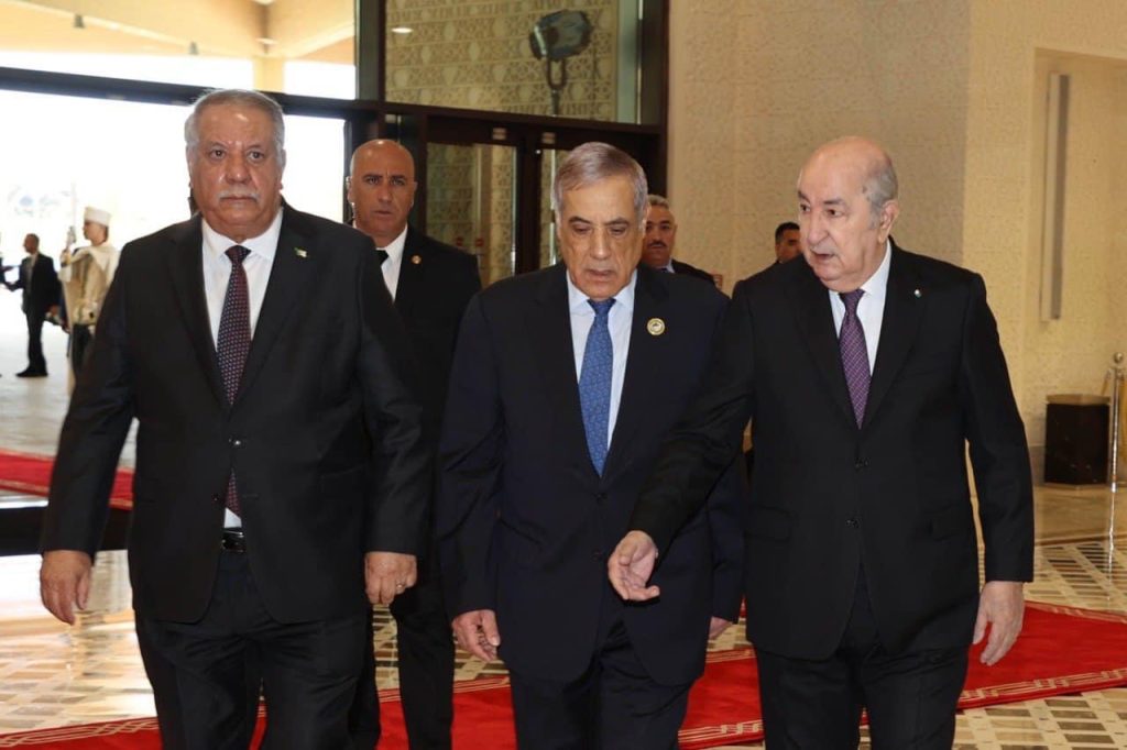 الرئيس الجزائري عبد المجيد تبون وجها لوجه مع رؤساء الأحزاب الجزائرية ..تقليد رئاسي  يتماشى مع العهد الجديد