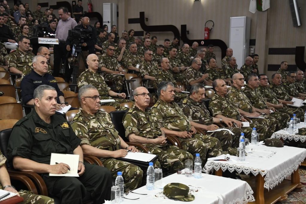 رئيس أركان الجيش الجزائري.. العيش في كنف السلم والأمن يستدعي بناء قوة دفاعية رادعة