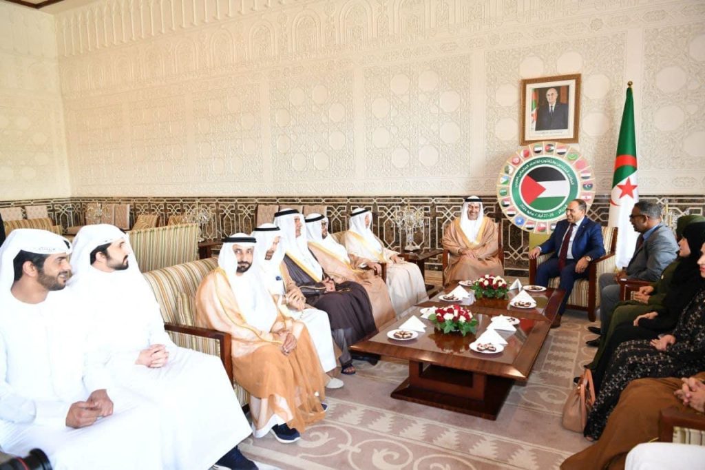 مسؤول إماراتي يحلّ بالجزائر على رأس وفد هام