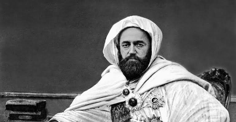 جرد كامل للتراث المادي الذي نهبته فرنسا من الجزائر
