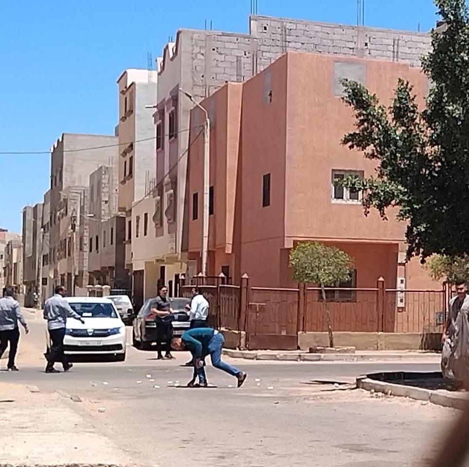 مخابرات نظام المخزن المغربي  تعتدي بوحشية على مناضلات صحراويات  ..وتقمع كل من يطالب بحق تقرير المصير