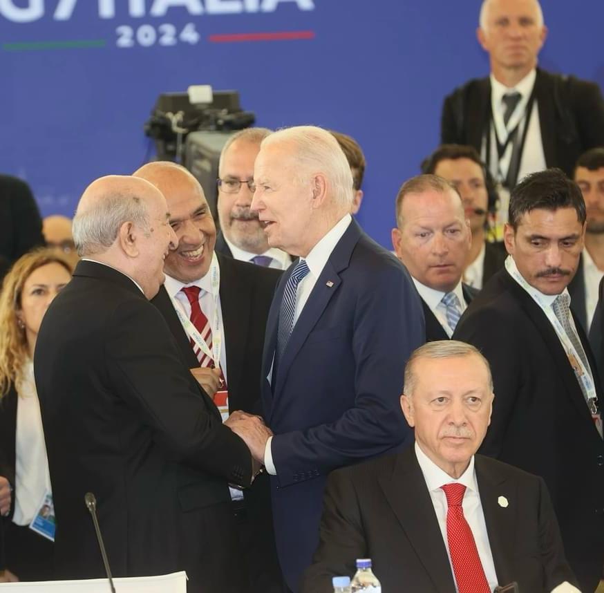 الرئيس الجزائري يخطف الأنظار في قمة G7