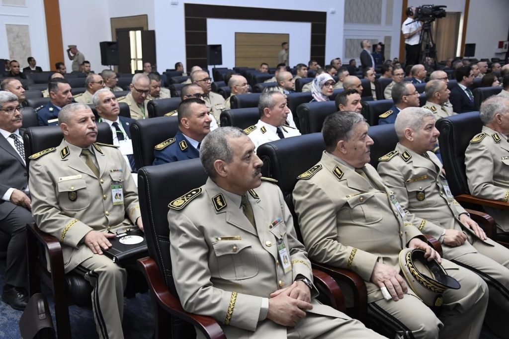 “الدفاع الوطني في مواجهة حرب العقول”
