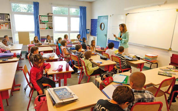 توظيف أساتذة اللغة العربية في فرنسا