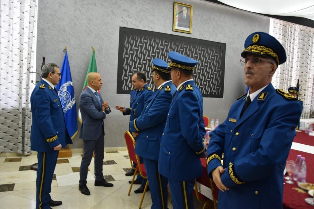الرئيس الجزائري يأمر بإجراء حركة خاصة  بإطارات سامية بDGSN