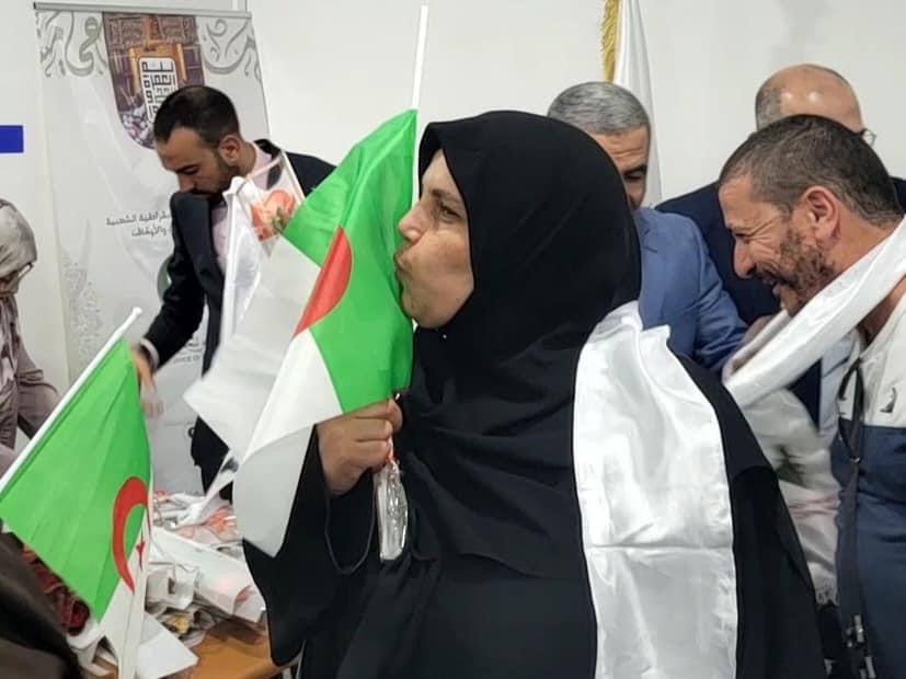 عودة أولى طلائع الحجاج الجزائريين