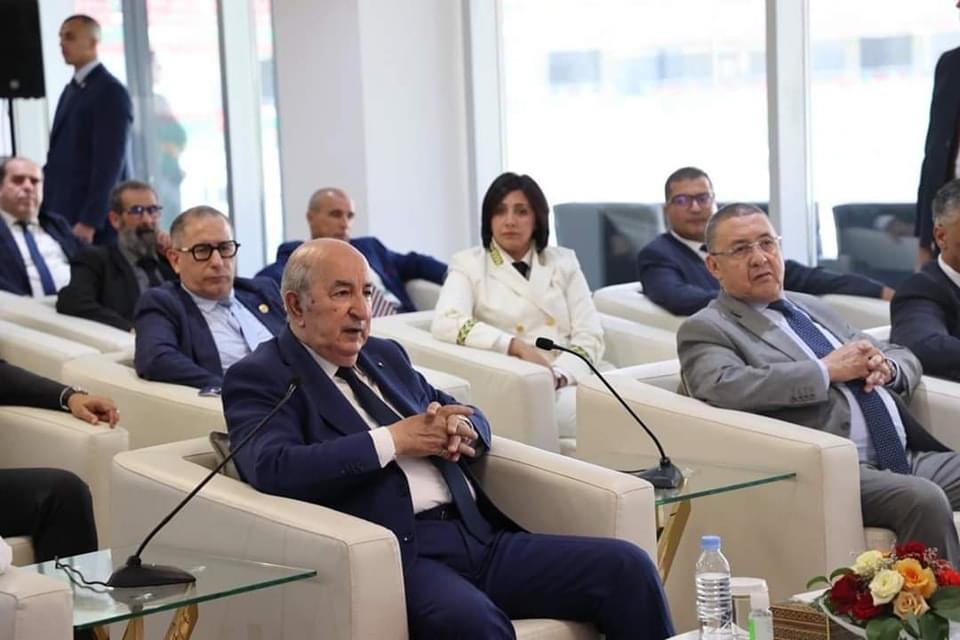 #تغطية_خاصة تبون يدشن ملعب علي لابوانت بالدويرة