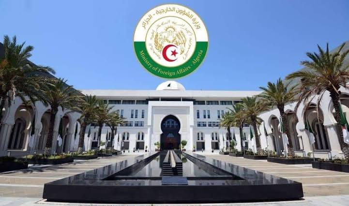 الخارجية الجزائرية: الجزائر تدين بشدة العدوان الصهيوني السافر على اليمن