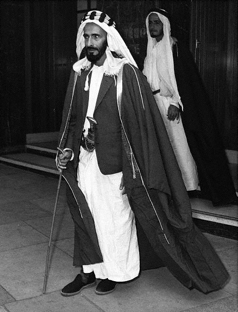 شيطان العرب .. وكيل إسرائيل لتمزيق المشرق والمغرب العربي