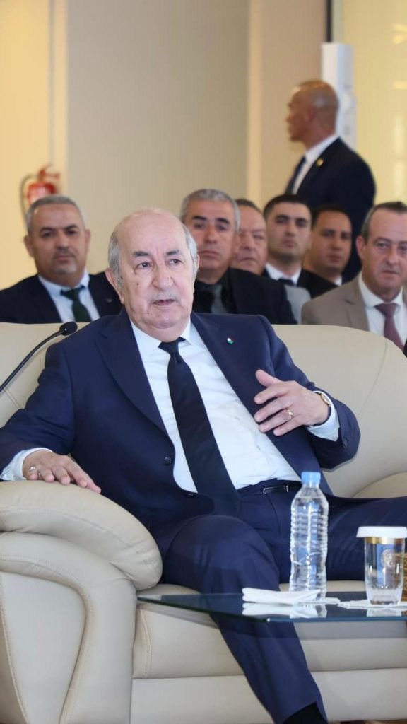 #تغطية_خاصة تبون يشرف على انطلاق عملية توزيع أكثر من ربع مليون سكن