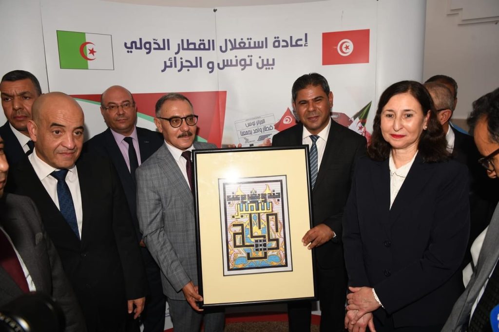 إعادة تشغيل خط السكة الحديدية لنقل المسافرين بين الجزائر وتونس