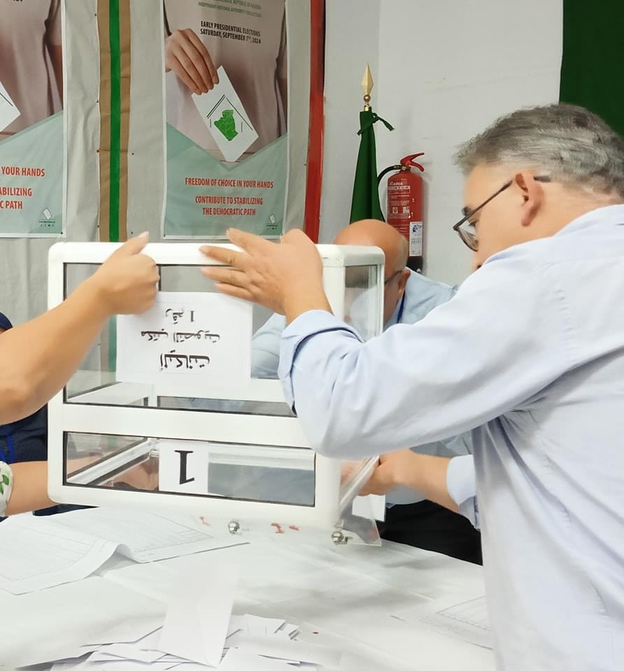 محاضر الفرز الأولية بقنصليات الجزائر حول العالم  تظهر تقدم  “تبون”  بفارق كبير
