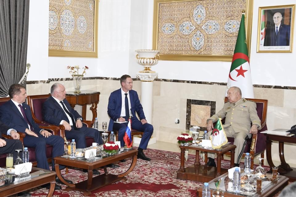 السعيد شنقريحة يستقبل المدير العام للشركة الروسية “روزوبورون إكسبورت”