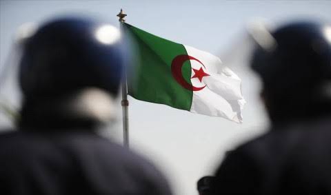 الأمن الجزائري يطيح بجواسيس مغاربة..وتهم جنائية ثقيلة تلاحق رعيتين مغربيتين