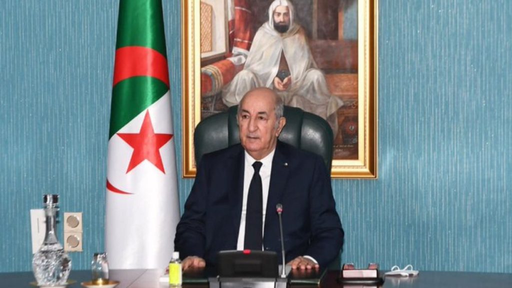 الرئيس الجزائري يجري حركة جزئية في سلك الولاة والولاة المنتدبين