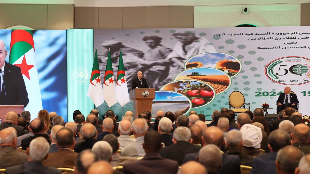 الرئيس الجزائري يمنع استيراد القمح الصلب خلال 2025