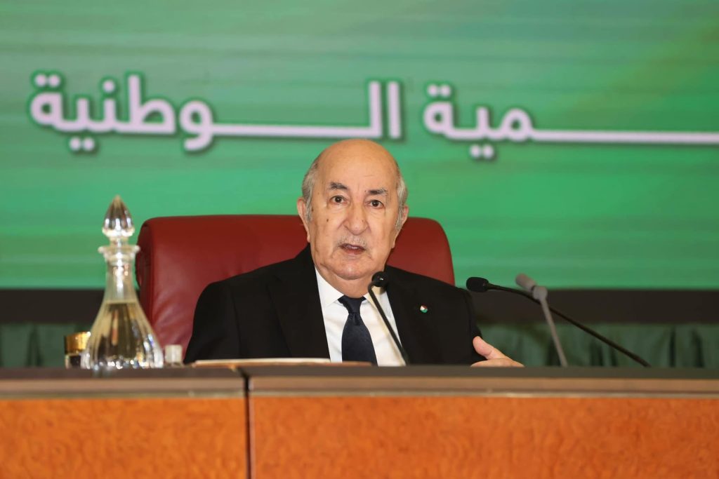 الرئيس الجزائري :لا يظُنّنَ أحد أن الجزائر يُمكن افتراسها بهاشتاغ