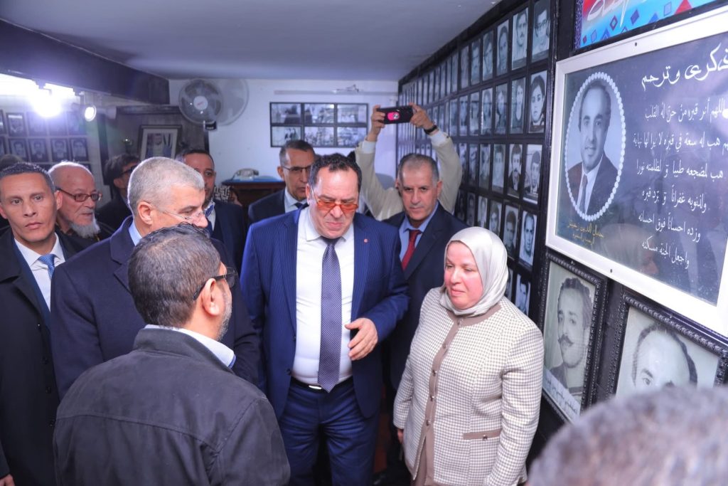 محمد مزيان يذكر فرنسا بتاريخها الاستعماري الأسود
