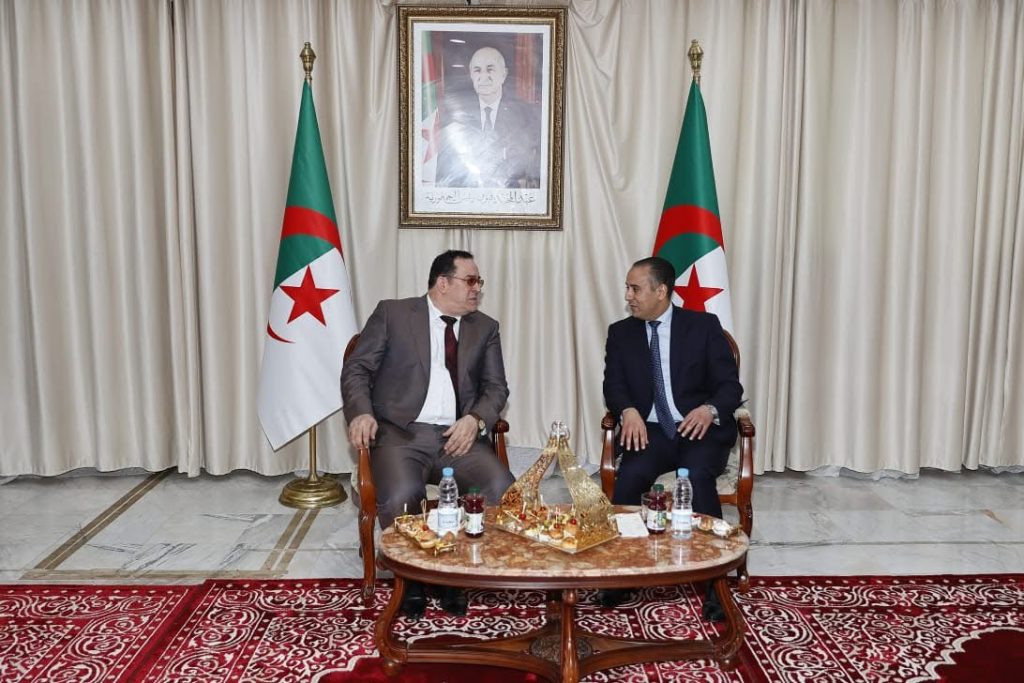 وزير الاتصال الجزائري ..هذه هي الخطوط الحمراء  عندما يتعلق الأمر  بأخلاقيات مهنة الصحافة