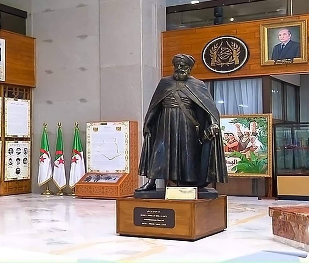 رشيد نكاز من مراكش..التاريخ عقدة  المغرب !