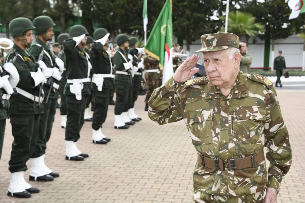 السعيد شنقريحة يشرف على تنصيب القائد الجديد لسلاح الدرك الوطني