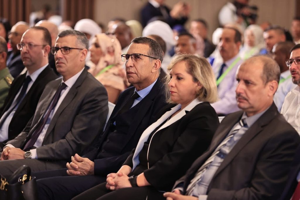 وزير الاتصال الجزائري :الرئيس تبون يسعى وبنظرة استراتيجية لإحداث التوازن بين مختلف مناطق البلاد