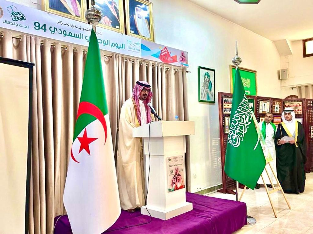 السفير السعودي لدى الجزائر يحذر من حسابات وهمية على منصات التواصل الاجتماعي