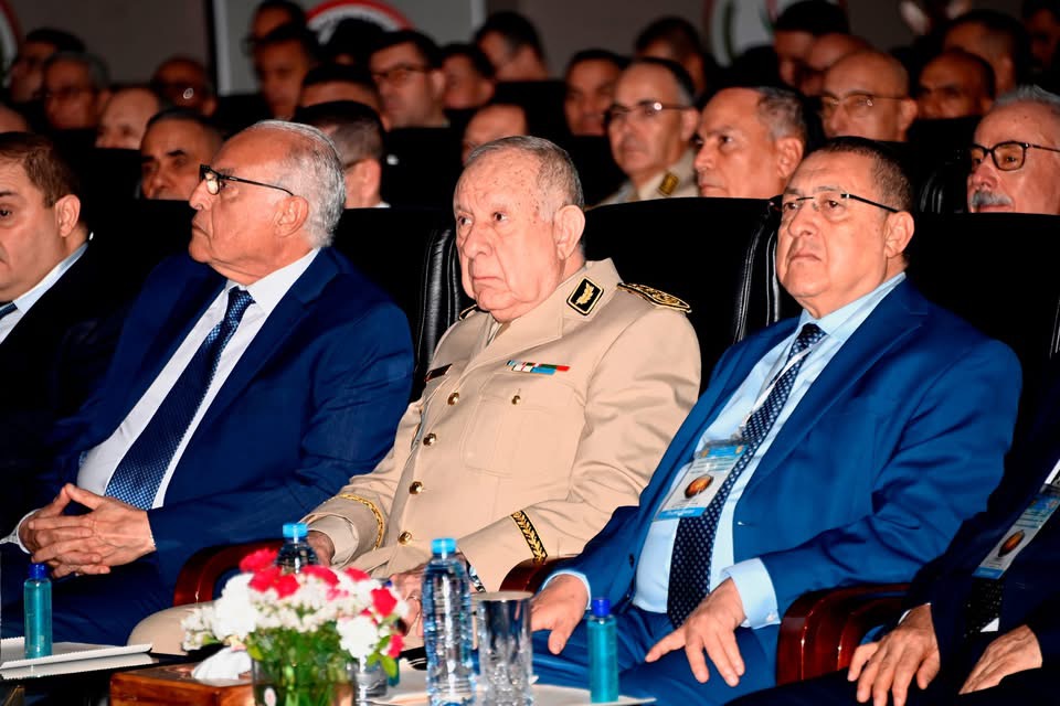 شنقريحة : الجزائر لا تقبل أن يزايد عليها أحد في خبرتها في مواجهة الإرهاب، في إطار قوانين الجمهورية