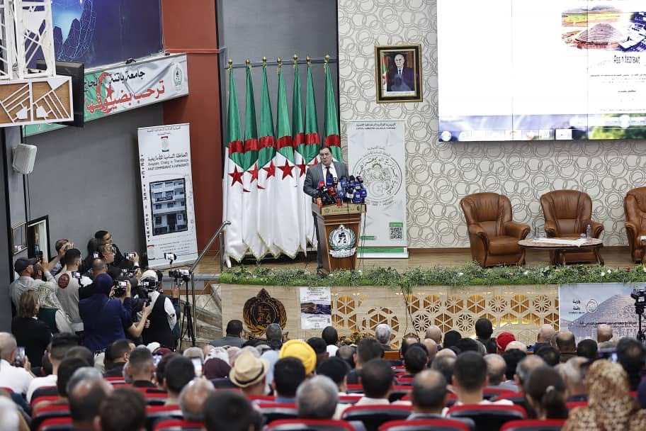 وزير الاتصال محمد مزيان من عاصمة الأوراس : الأمازيغية مكون رئيسي وأولي في الهوية الوطنية