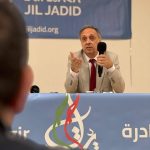 جيلالي سفيان في “ستريبتيز” سياسي بلا جمهور في باريس!